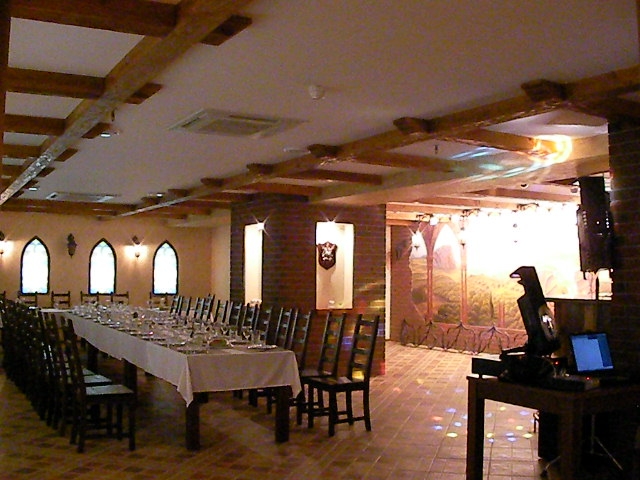 Старый замок р-н и г-ца - 98-22-14.JPG