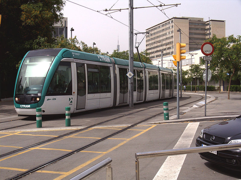 800px-Barcelona_Tram_01.jpg