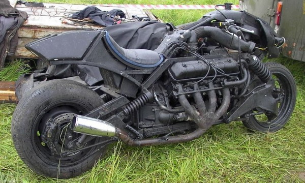 Moto_War5000_005.jpg