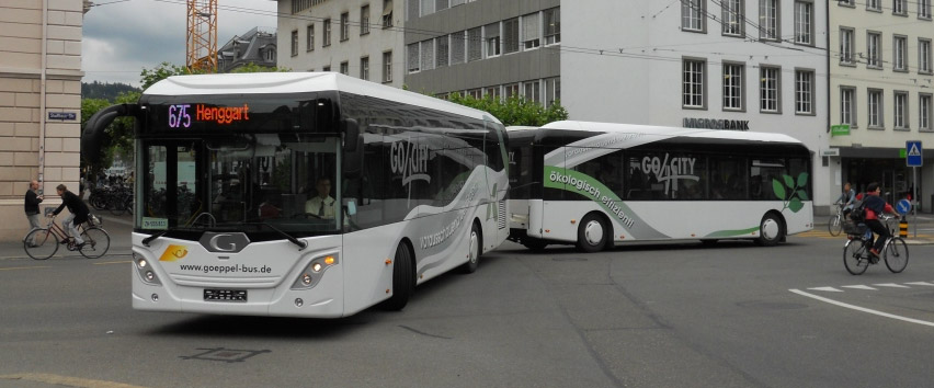 bustrailer.jpg